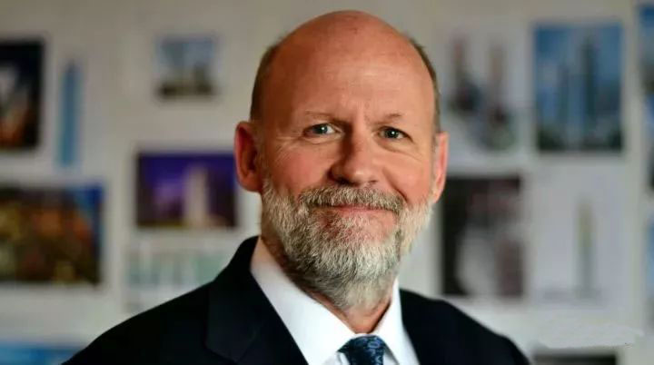 Photo of Robert Halvorson